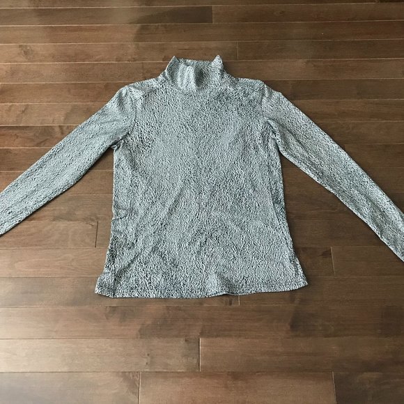 Lululemon Ready to Rulu™  Turtleneck - Picture 7 of 16